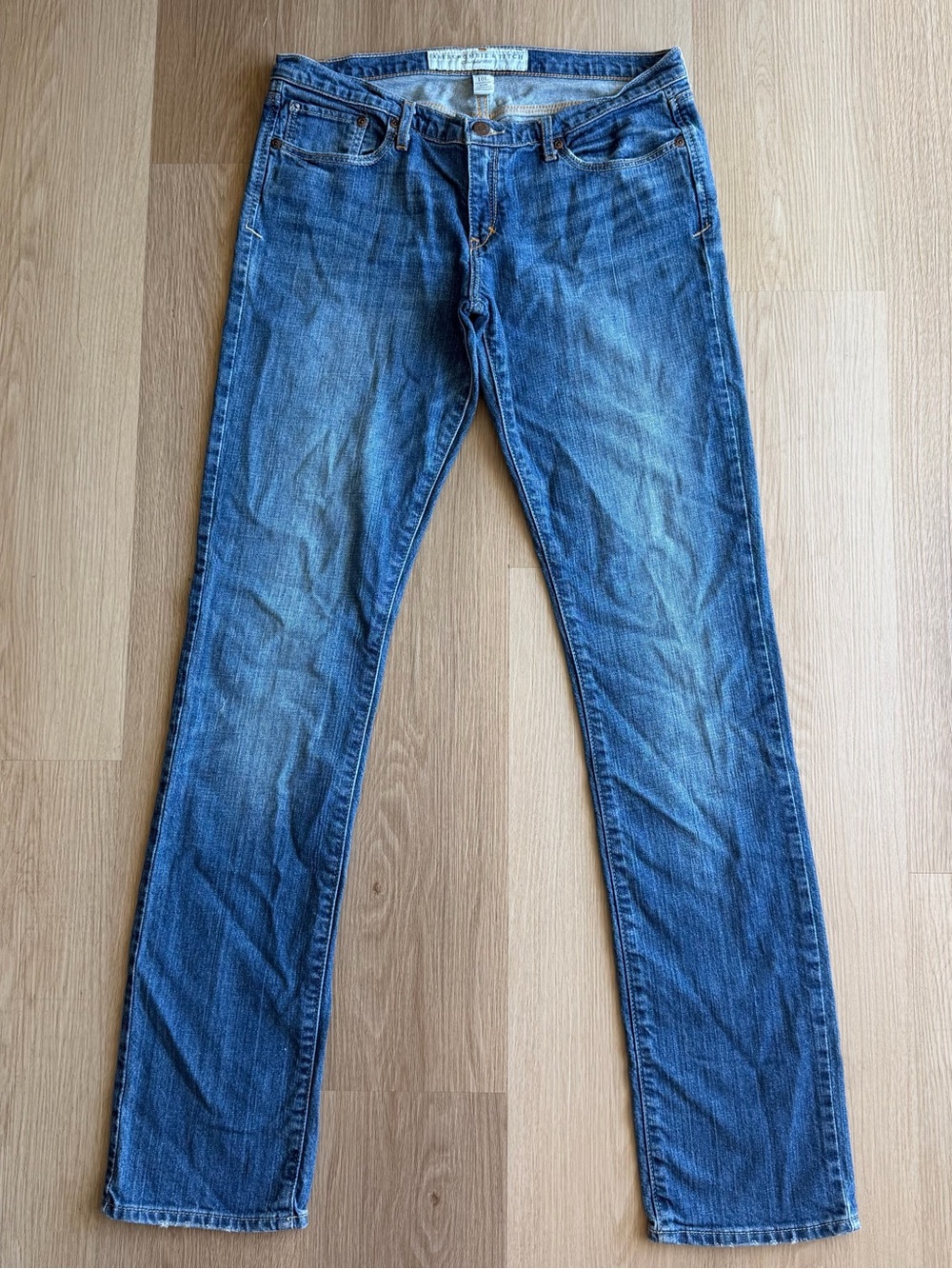Abercrombie & Fitch Woman’s Straight Denim Jeans Mid Blue Wash Size 10L Vintage